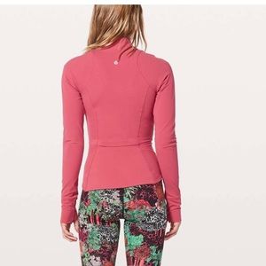Lululemon the Ease Jacket size 6. NWT